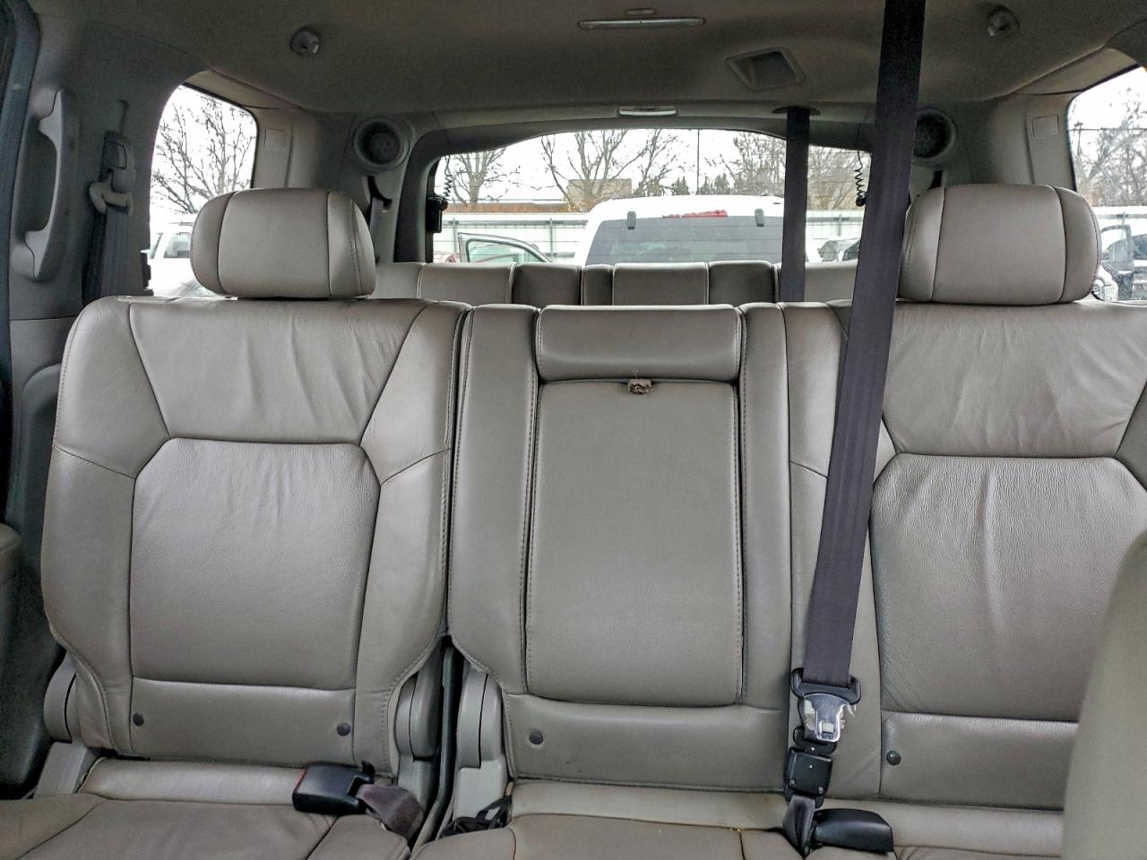 2011 Honda Pilot Exln VIN: 5FNYF4H71BB014925 Lot: 95487125