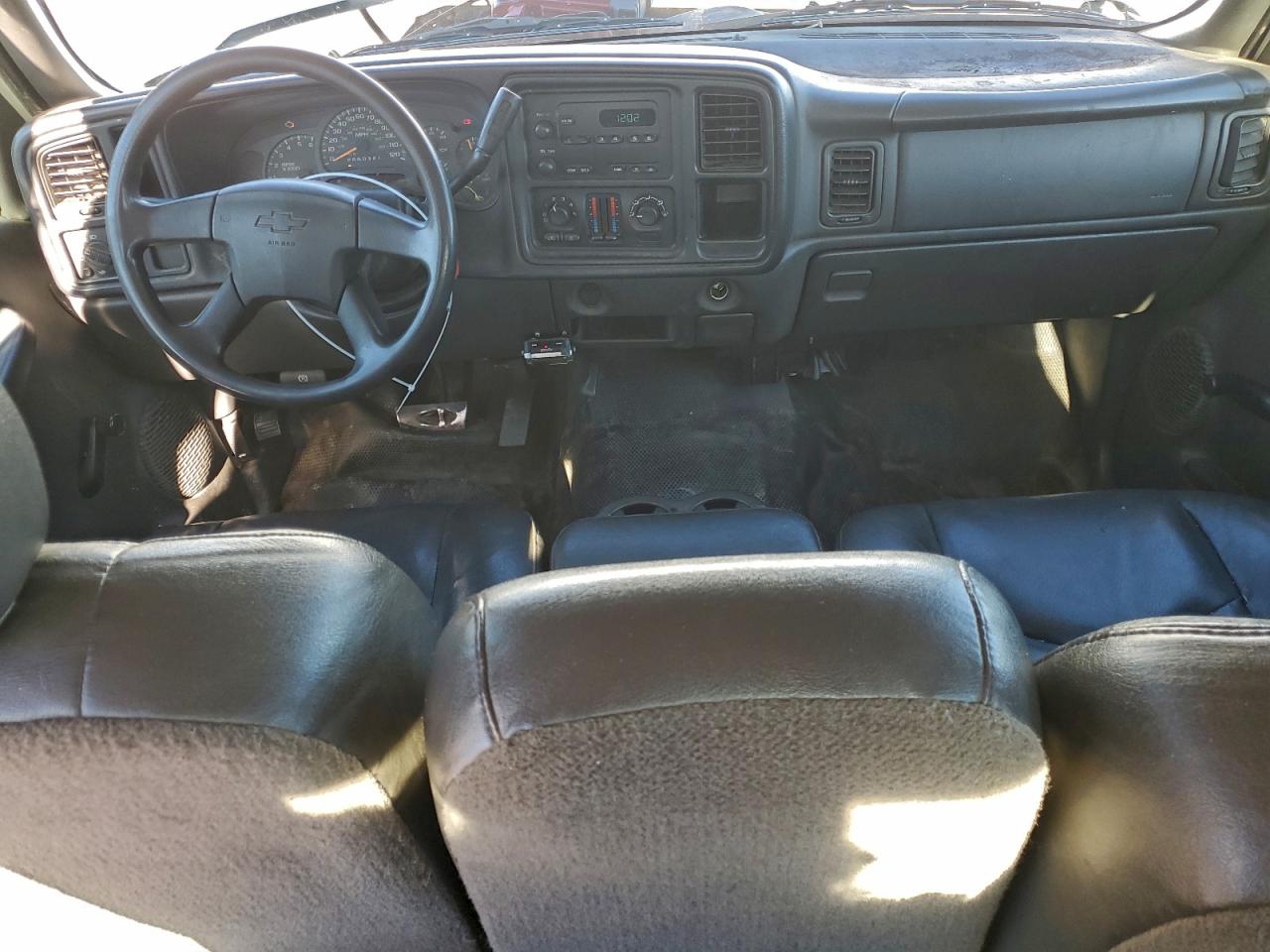 2006 Chevrolet Silverado C2500 Heavy Duty VIN: 1GCHC23U66F270814 Lot: 94767875