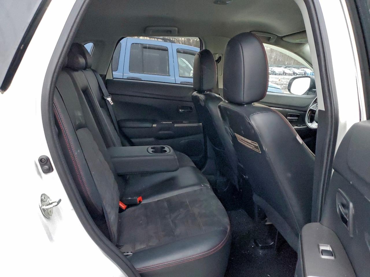 2018 Mitsubishi Outlander Sport Es VIN: JA4AR3AW3JZ012648 Lot: 95876725