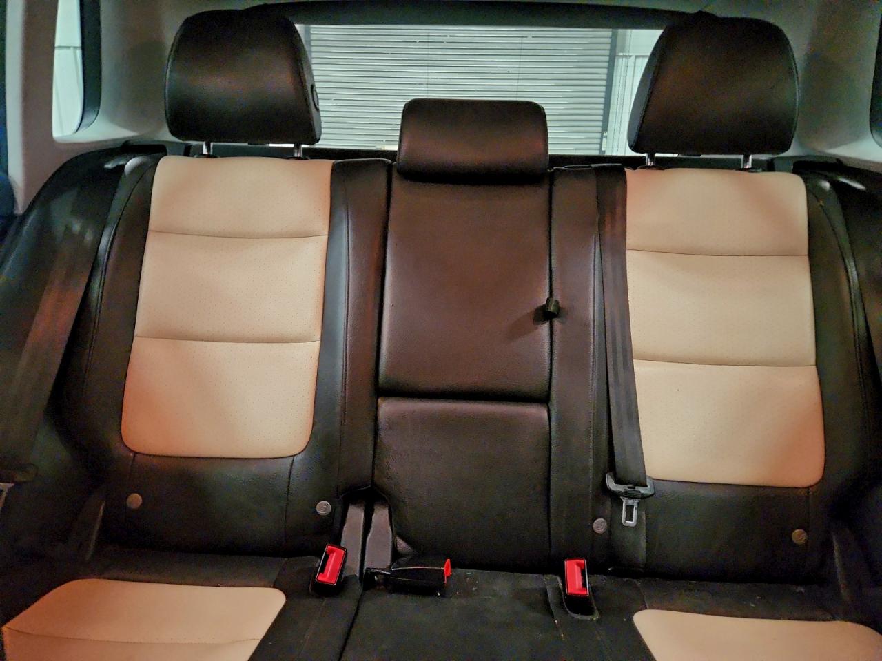 2017 Volkswagen Tiguan Wolfsburg VIN: WVGRV7AX4HK026691 Lot: 96330265