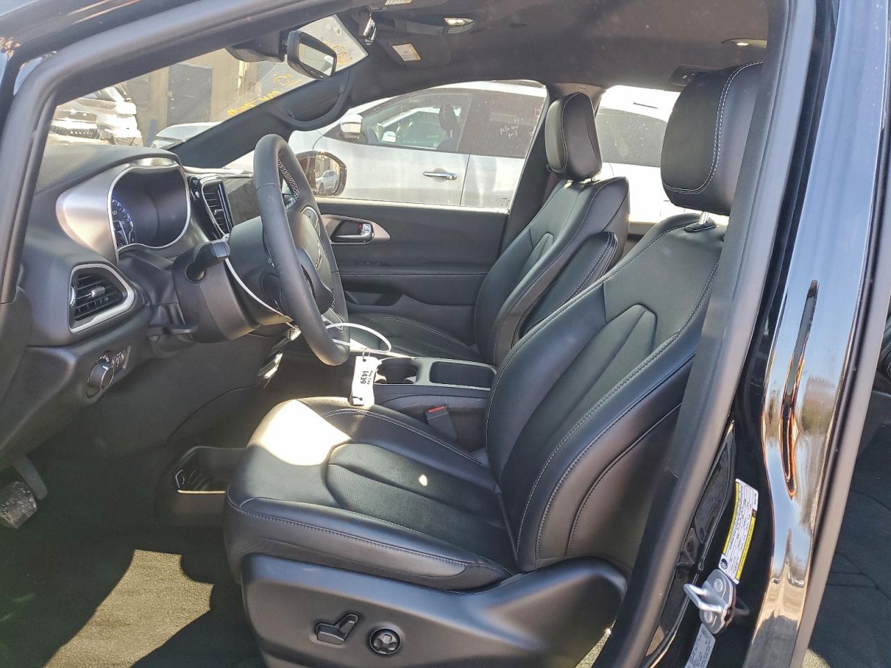 2025 Chrysler Voyager Lx VIN: 2C4RC1CG2SR521789 Lot: 94767315