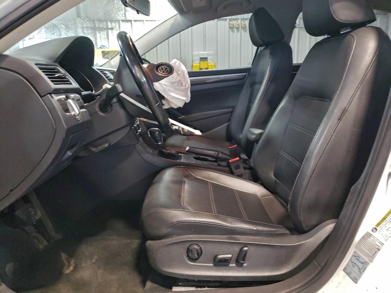 2017 Volkswagen Passat Se VIN: 1VWBT7A38HC033899 Lot: 94718685