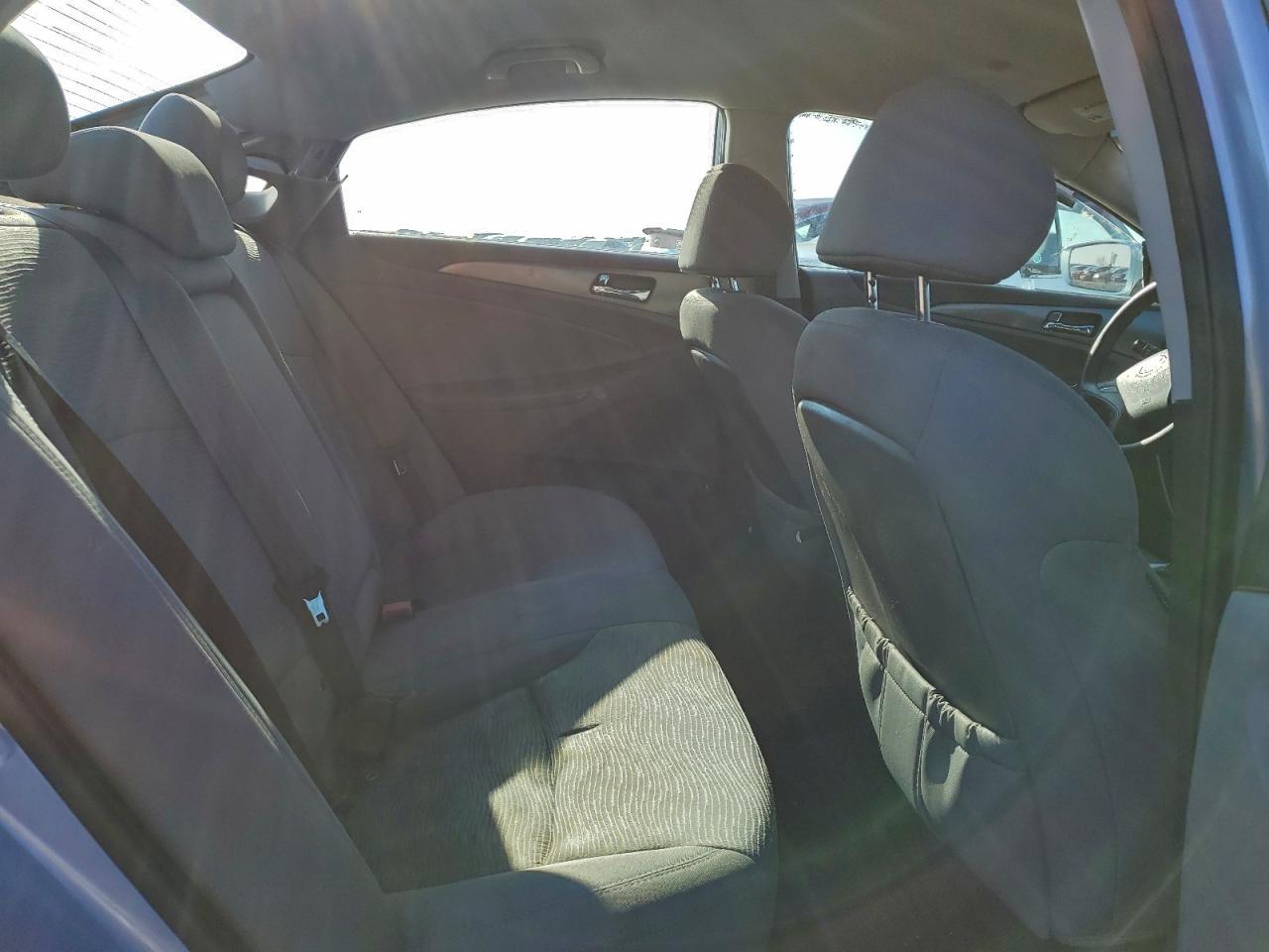 2014 Hyundai Sonata Hybrid VIN: KMHEC4A4XEA116552 Lot: 94685345