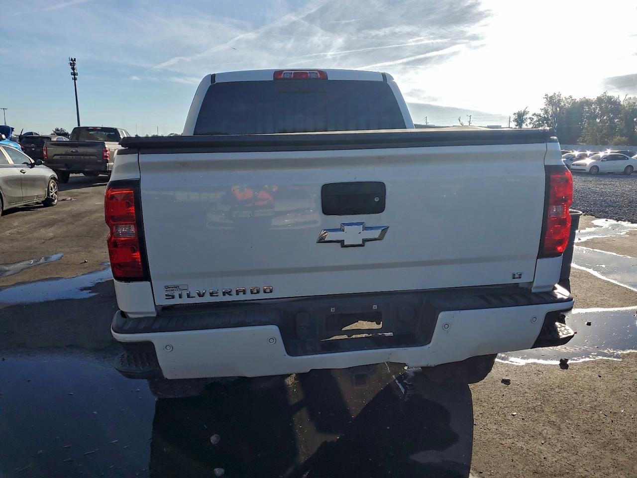 2017 Chevrolet Silverado K1500 Lt VIN: 3GCUKREC7HG132232 Lot: 92808095