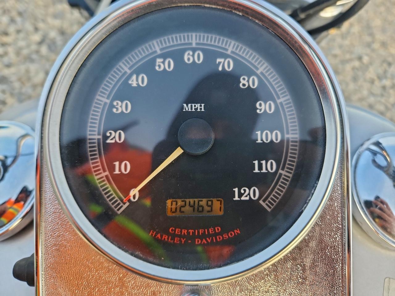 2000 Harley-Davidson Fxdwg VIN: 1HD1GEV12YY330913 Lot: 94539075