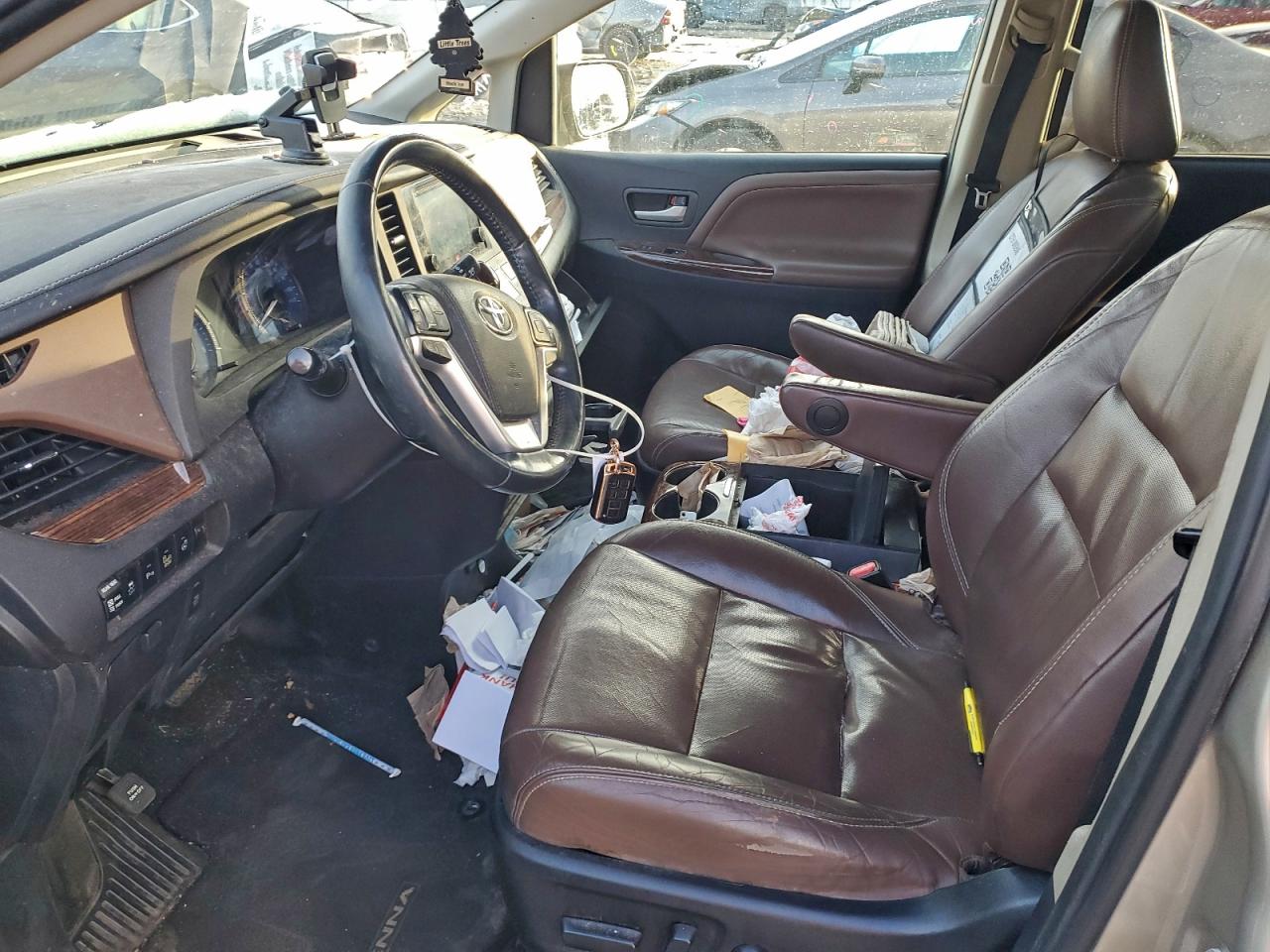 2015 Toyota Sienna Xle VIN: 5TDYK3DC6FS664134 Lot: 94819515