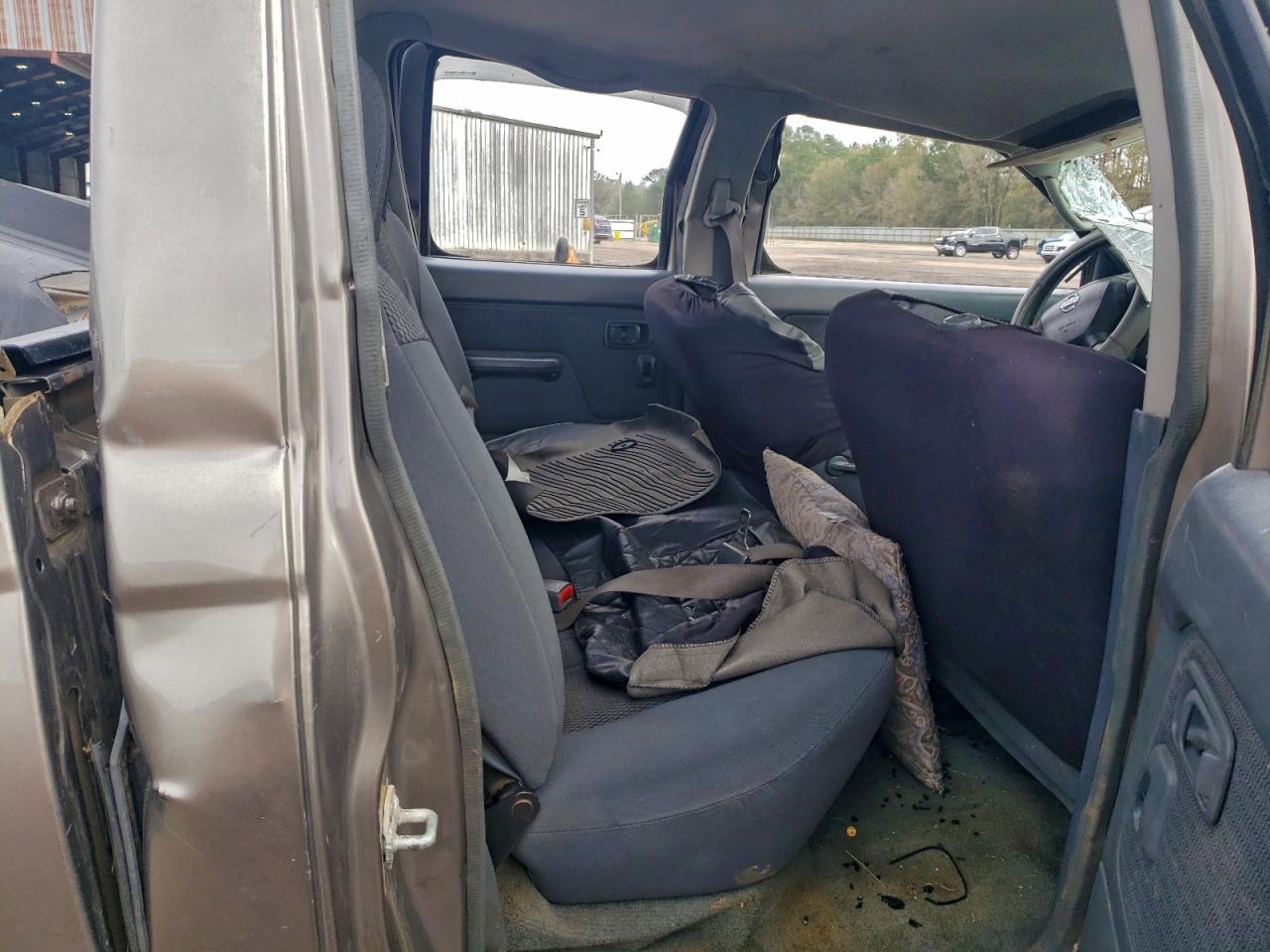 2004 Nissan Frontier Crew Cab Xe V6 VIN: 1N6ED29Y84C466212 Lot: 95119025