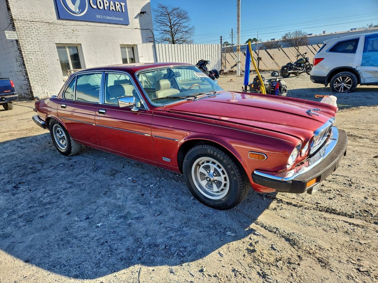 1986 Jaguar Xj6 Vanden Plas VIN: SAJAY1346GC450151 Lot: 97958695