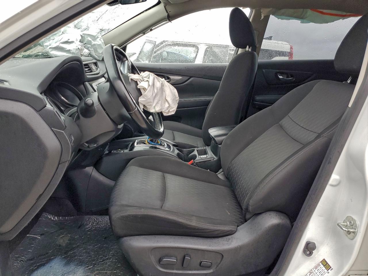 2020 Nissan Rogue S VIN: JN8AT2MT6LW004653 Lot: 96332175