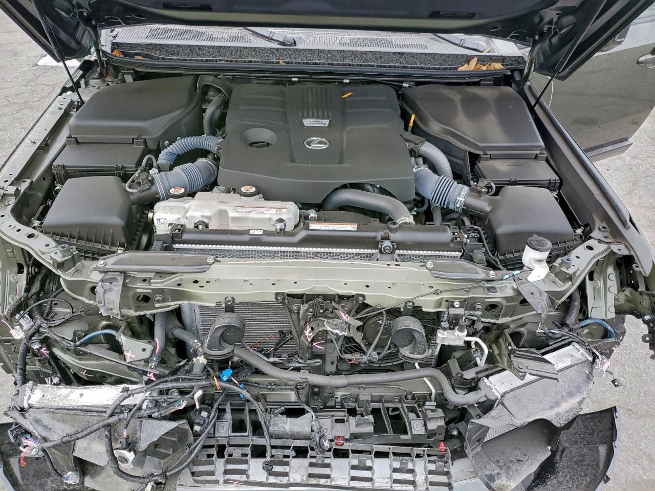 2024 Lexus Gx 550 Luxury VIN: JTJVBCDXXR5004935 Lot: 94452335