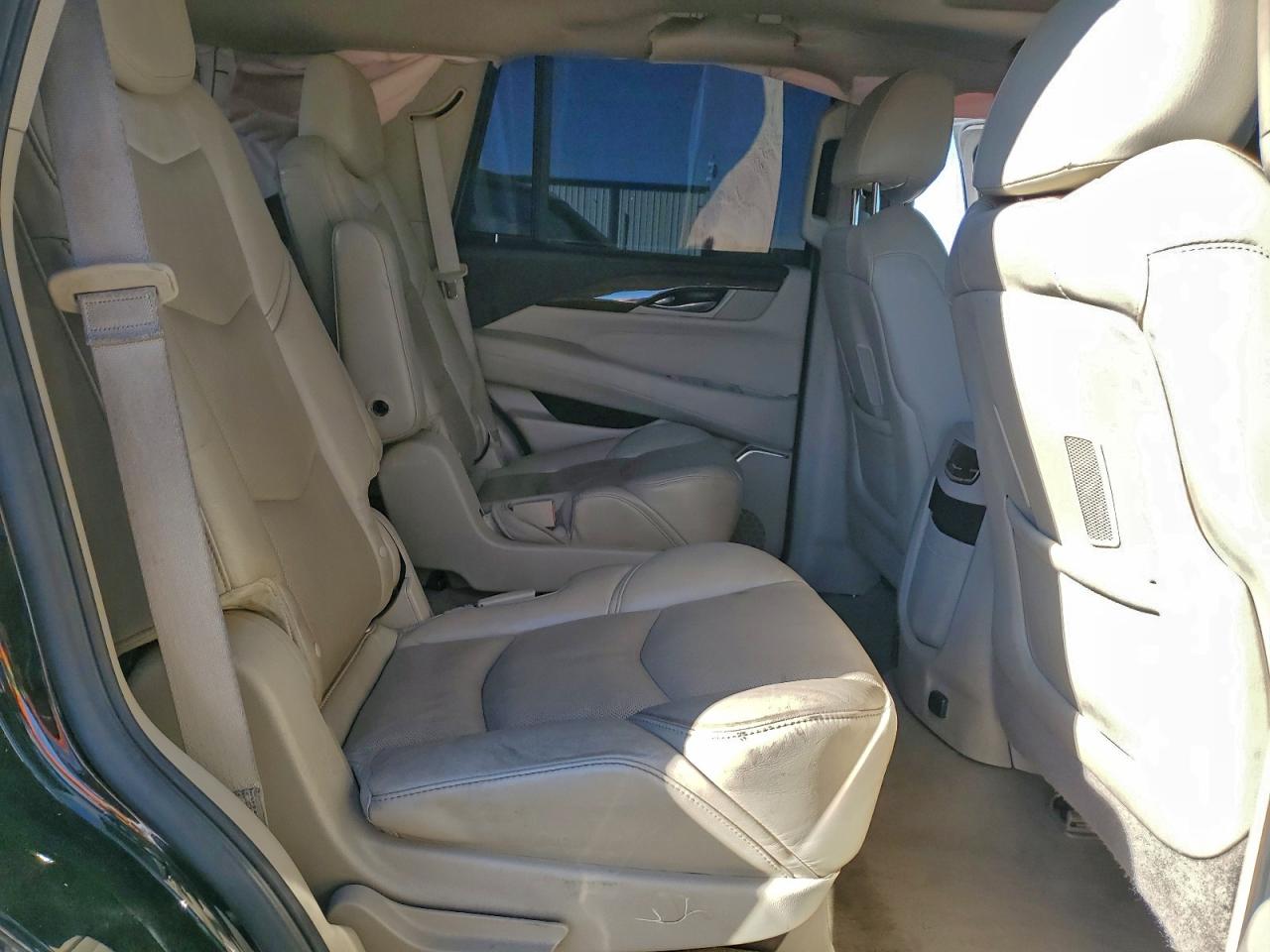 2020 Cadillac Escalade Luxury VIN: 1GYS3BKJ2LR112522 Lot: 95755455