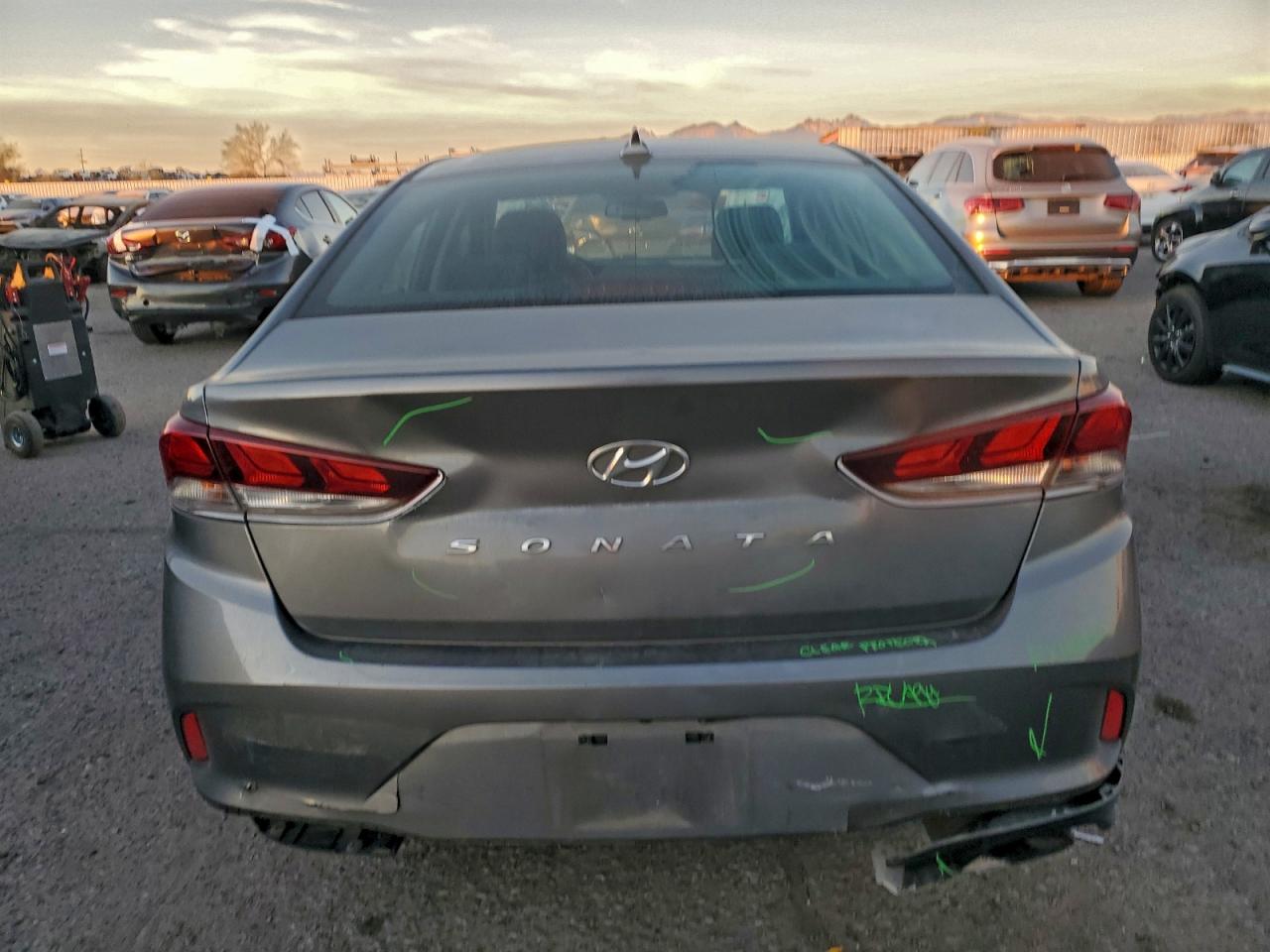2019 Hyundai Sonata Limited VIN: 5NPE34AF5KH748031 Lot: 97624915