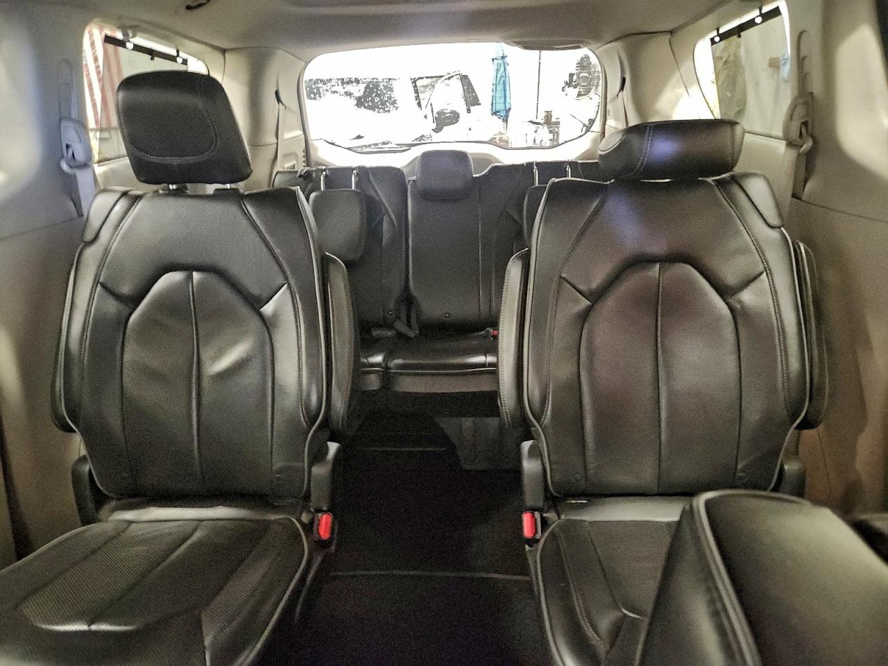 2017 Chrysler Pacifica Limited VIN: 2C4RC1GG4HR748128 Lot: 95499775