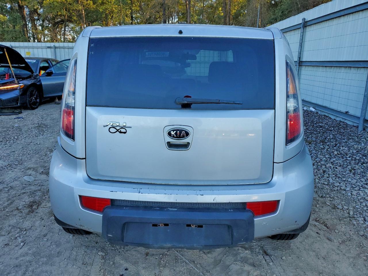 2010 Kia Soul + VIN: KNDJT2A25A7068231 Lot: 96964795