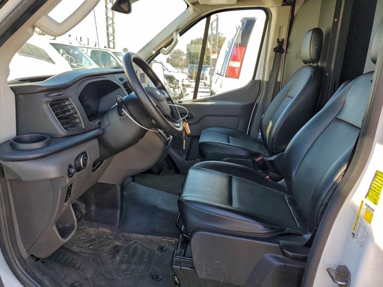 2022 Ford Transit T-250 Delivery Van VIN: 1FTBR1X8XNKA15049 Lot: 94282855