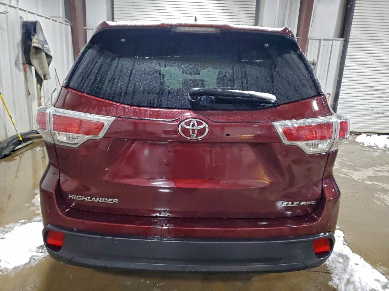 2016 Toyota Highlander Xle VIN: 5TDJKRFH2GS226385 Lot: 95329205