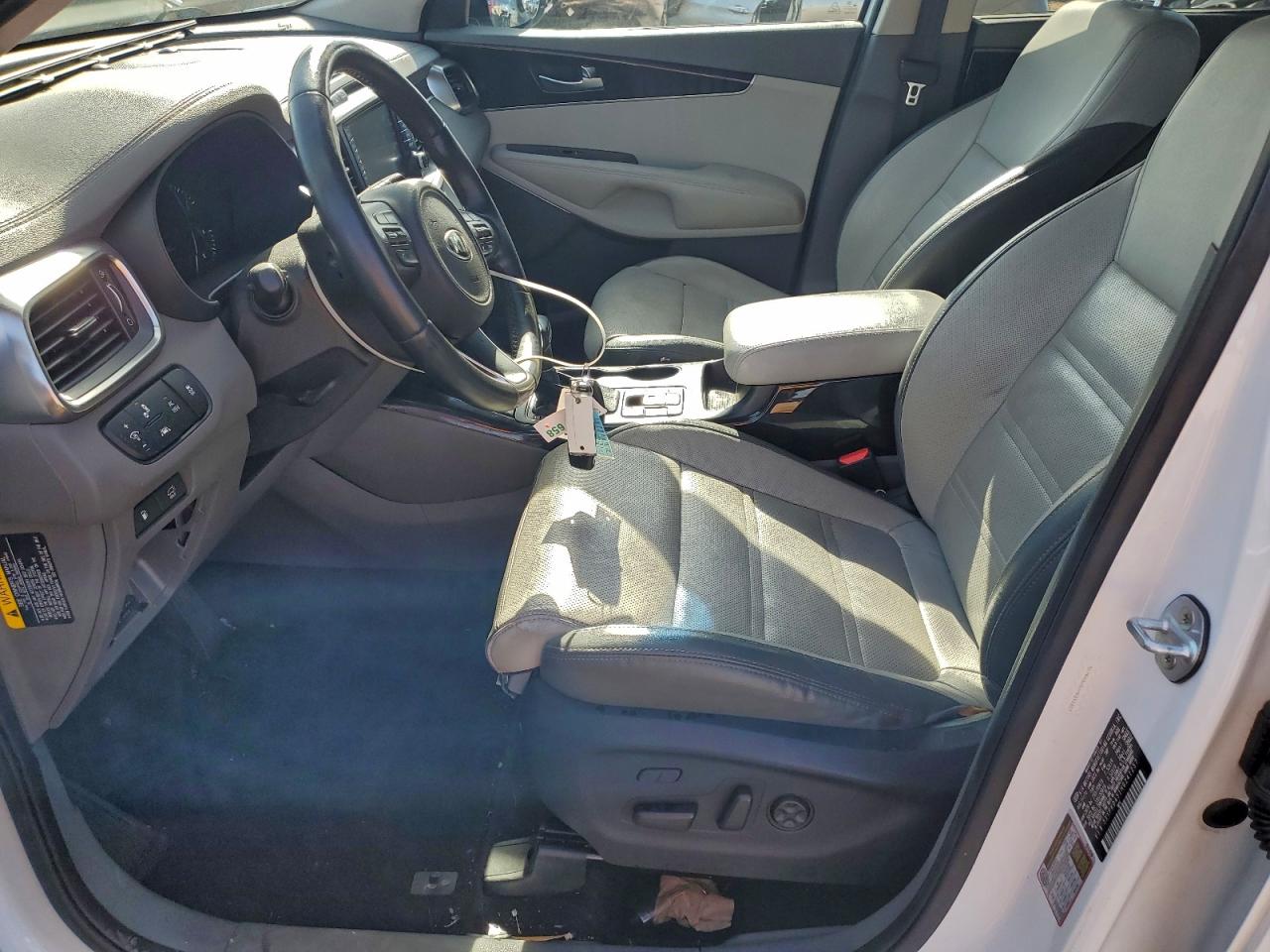 2017 Kia Sorento Sx VIN: 5XYPKDA51HG241257 Lot: 93864175