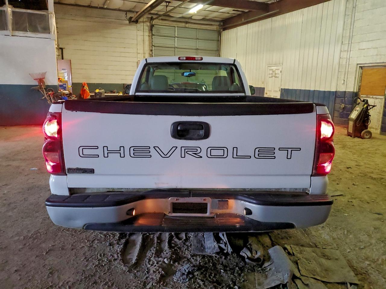 2004 Chevrolet Silverado C1500 VIN: 1GCEC14X14Z236085 Lot: 97367545