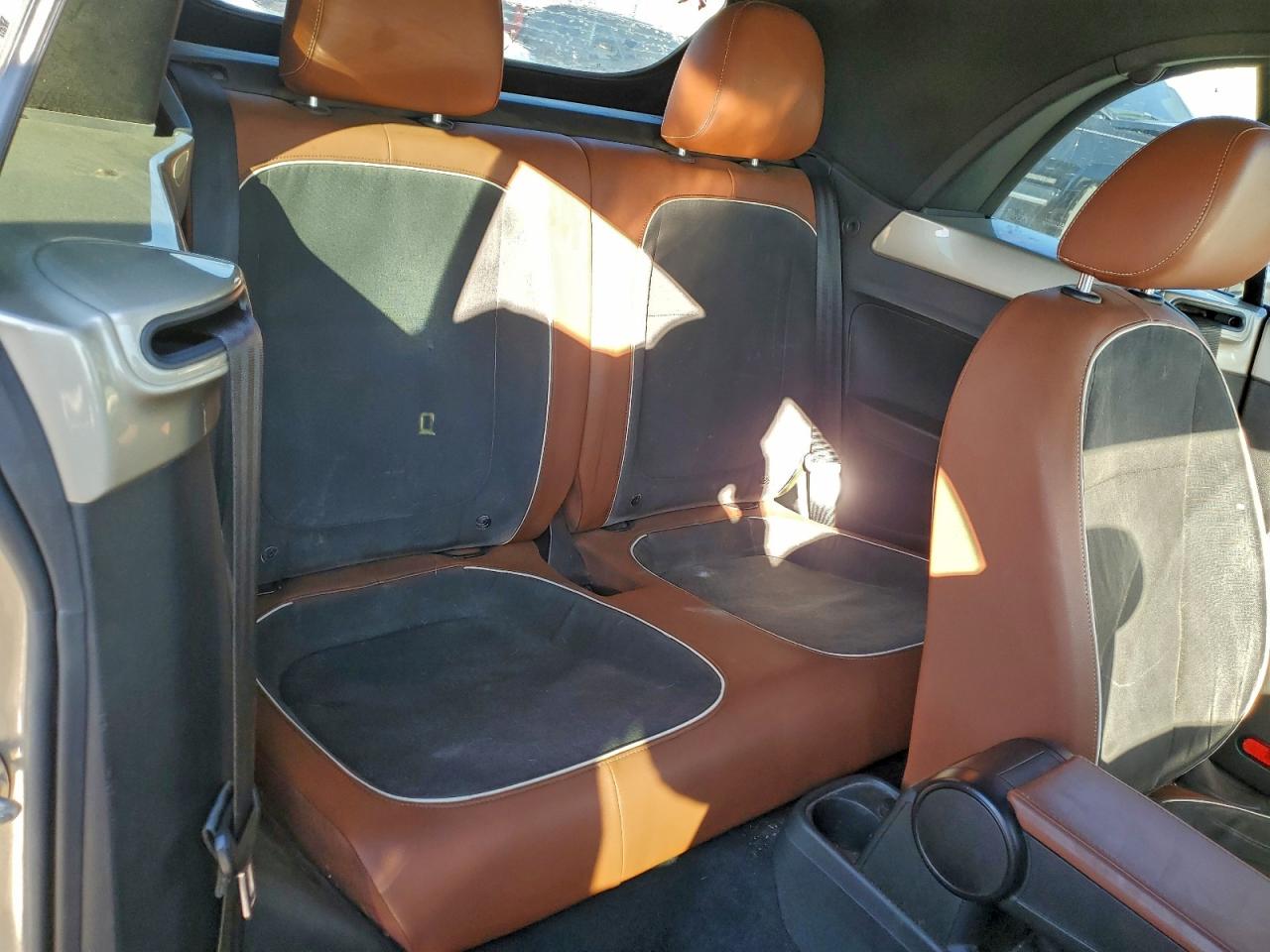 2015 Volkswagen Beetle 1.8T VIN: 3VW517AT8FM808362 Lot: 94696545