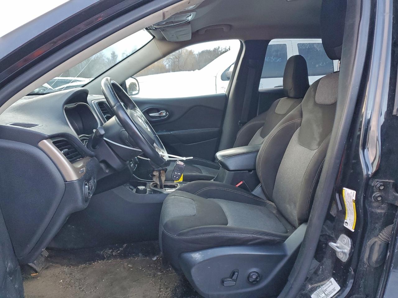 2014 Jeep Cherokee Latitude VIN: 1C4PJMCS3EW242754 Lot: 95447845