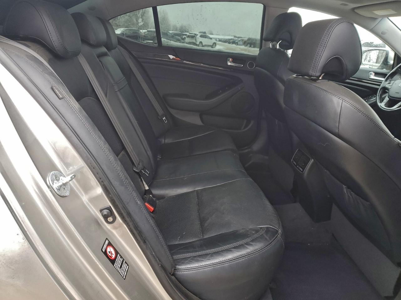 2015 Kia Cadenza Premium VIN: KNALN4D74F5175826 Lot: 95935665