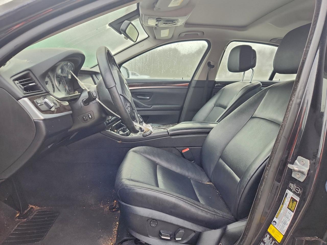 Фото: WBAXH5C52DD109356