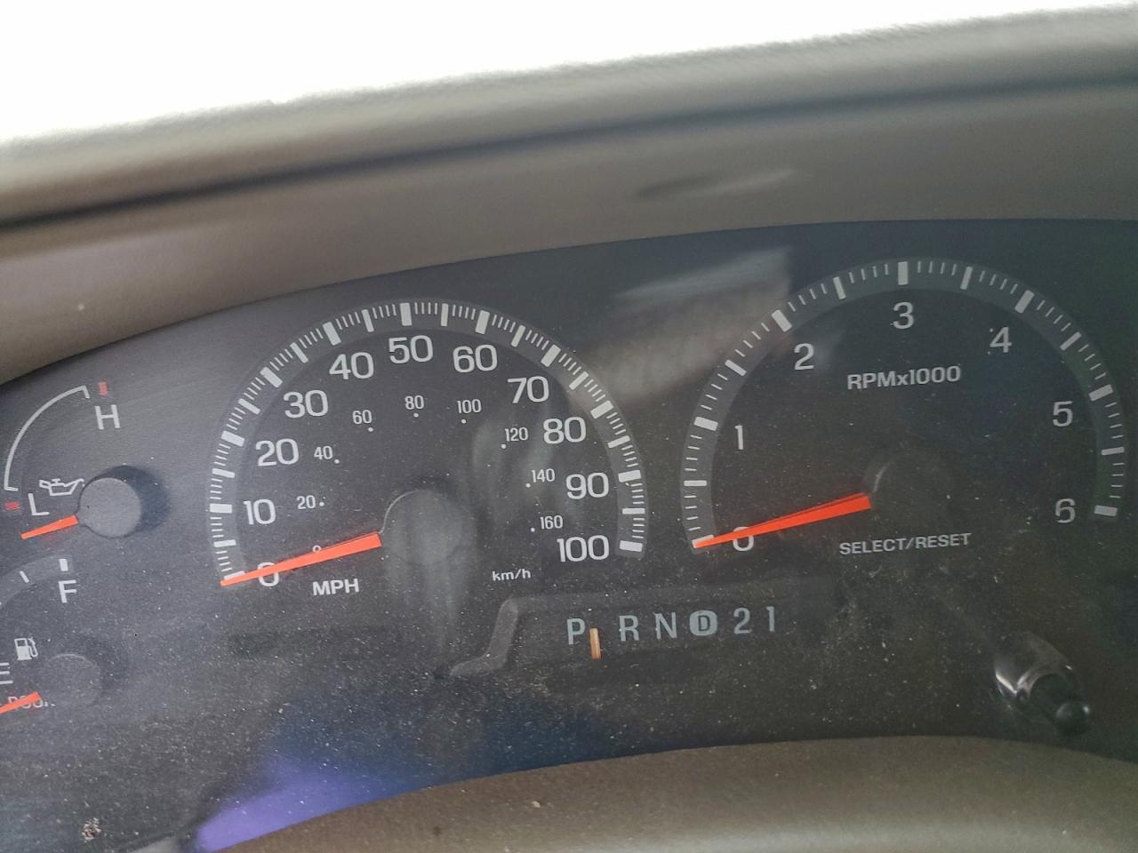 2000 Ford Expedition Eddie Bauer VIN: 1FMRU1763YLA95025 Lot: 95664205