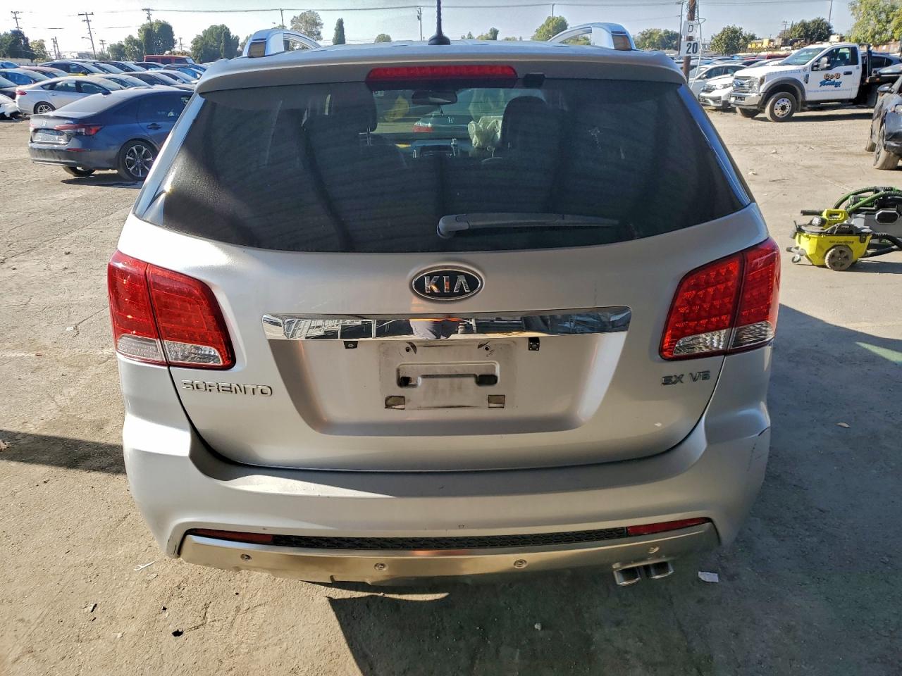2011 Kia Sorento Sx VIN: 5XYKW4A28BG092230 Lot: 94876325