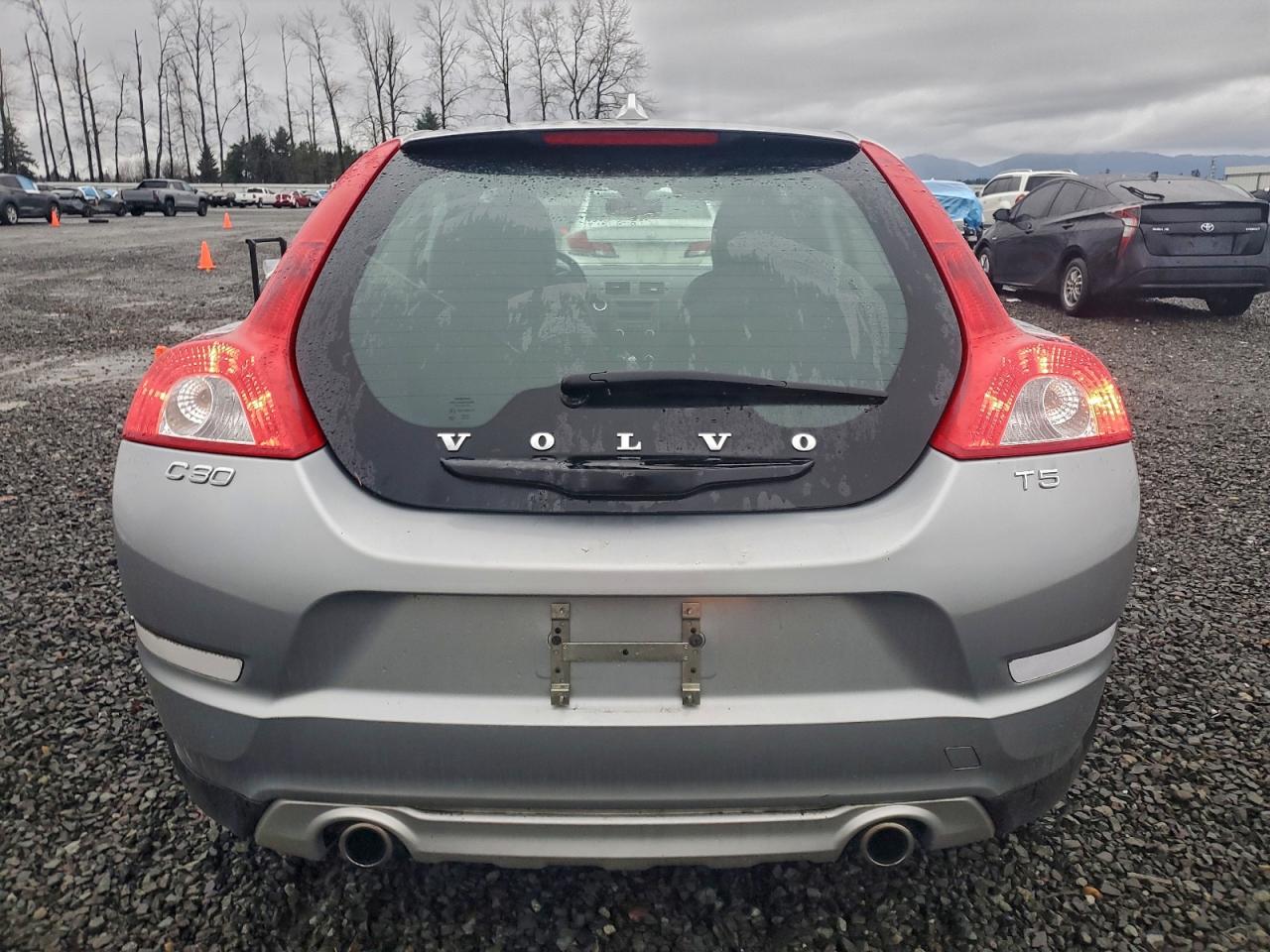 2011 Volvo C30 T5 VIN: YV1672MK4B2211281 Lot: 95803185