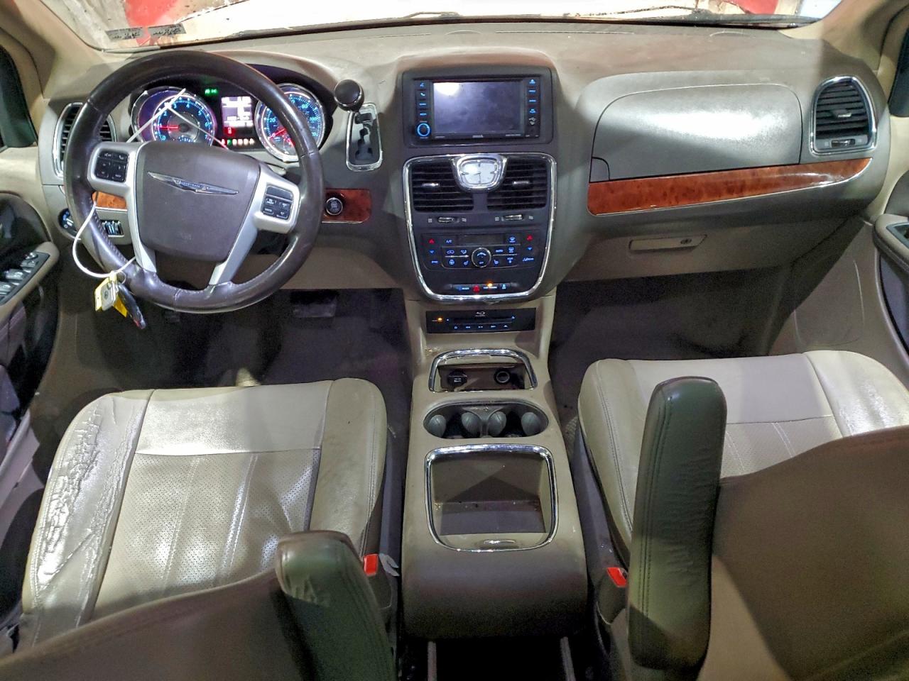 2015 Chrysler Town & Country Touring L VIN: 2C4RC1CG1FR540050 Lot: 95781065