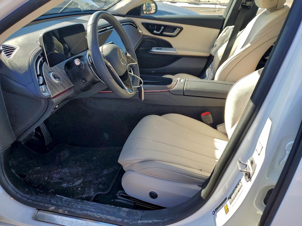 2025 Mercedes-Benz E 350 VIN: W1KLF4GB8SA156123 Lot: 94371655