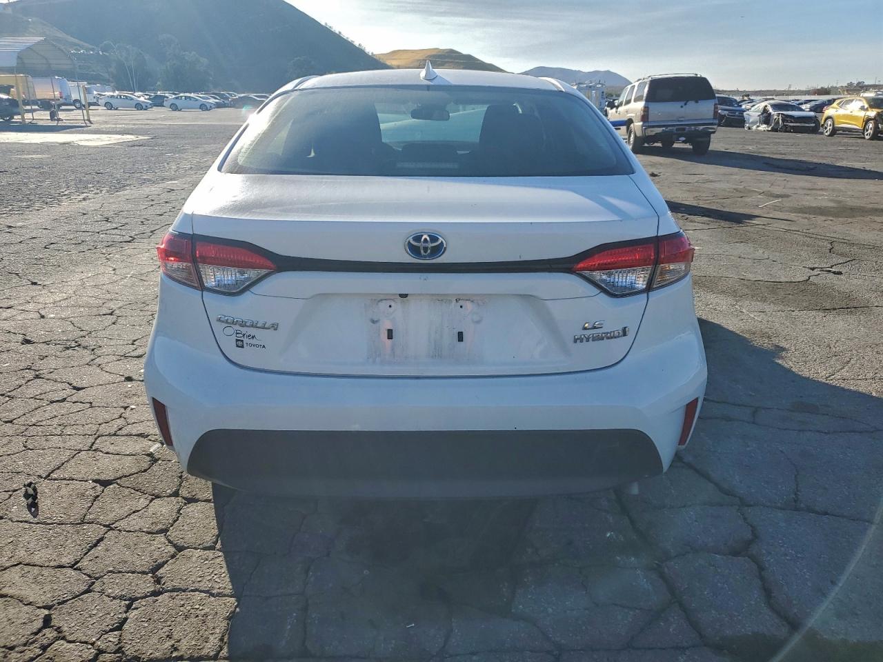 2024 Toyota Corolla Le VIN: JTDBDMHEXRJ007985 Lot: 94965495