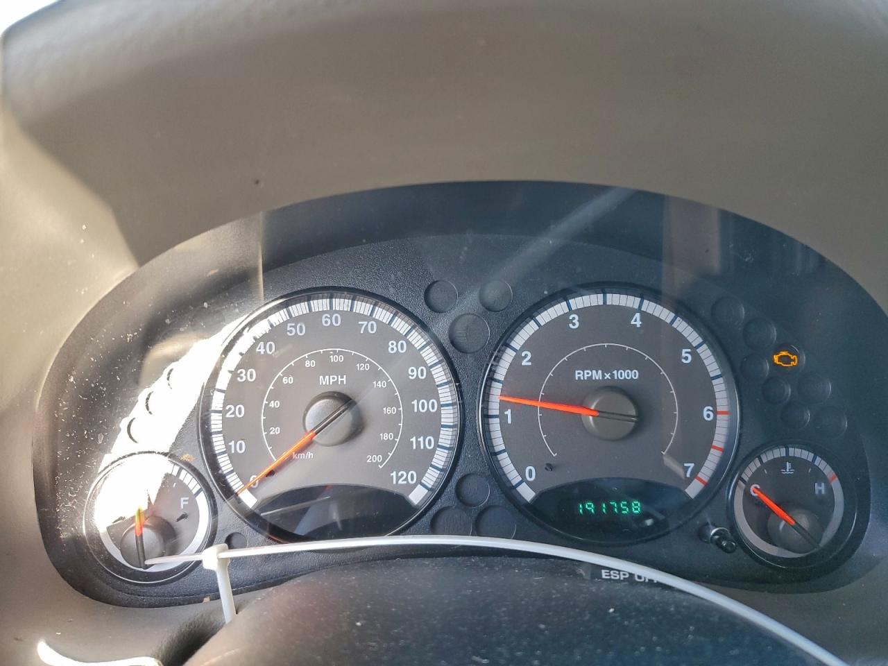 2007 Jeep Liberty Sport VIN: 1J4GL48K27W665759 Lot: 95868445