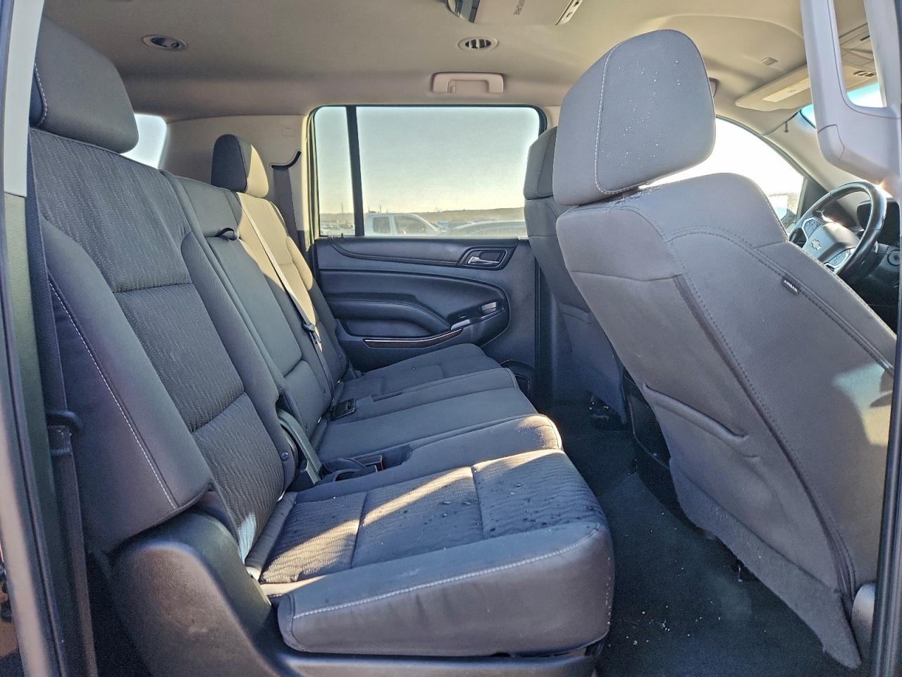 2018 Chevrolet Suburban K1500 Lt VIN: 1GNSKHKC5JR278129 Lot: 95759925