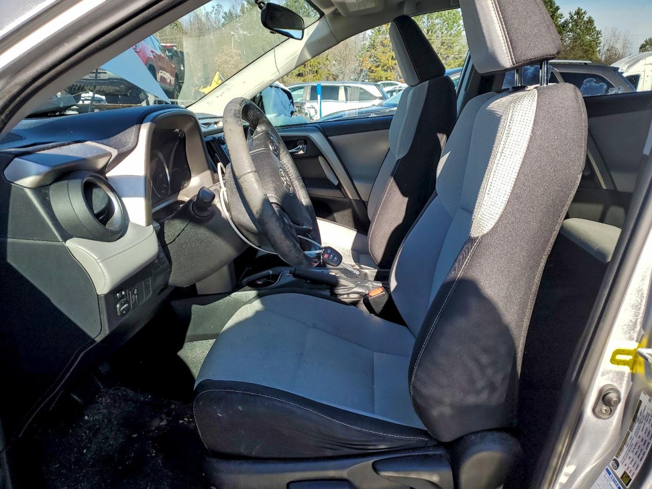 2016 Toyota Rav4 Xle VIN: 2T3RFREV3GW537076 Lot: 95555675