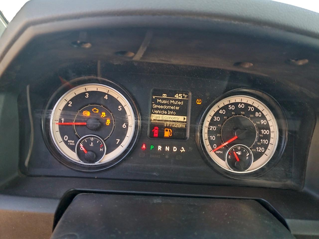 2017 Ram 1500 St VIN: 1C6RR7FG4HS765987 Lot: 96285185