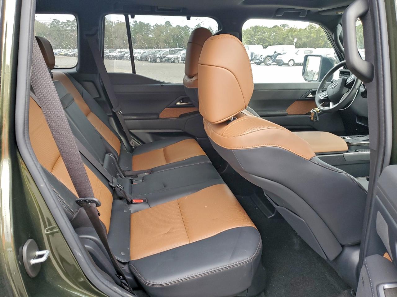 2024 Lexus Gx 550 Luxury VIN: JTJVBCDXXR5004935 Lot: 94452335