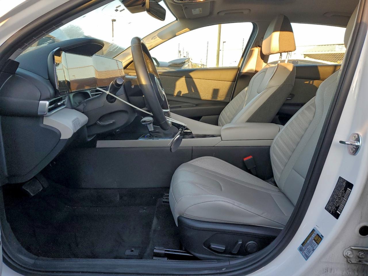 2025 Hyundai Elantra Limited VIN: KMHLN4DJ1SU121166 Lot: 94764995