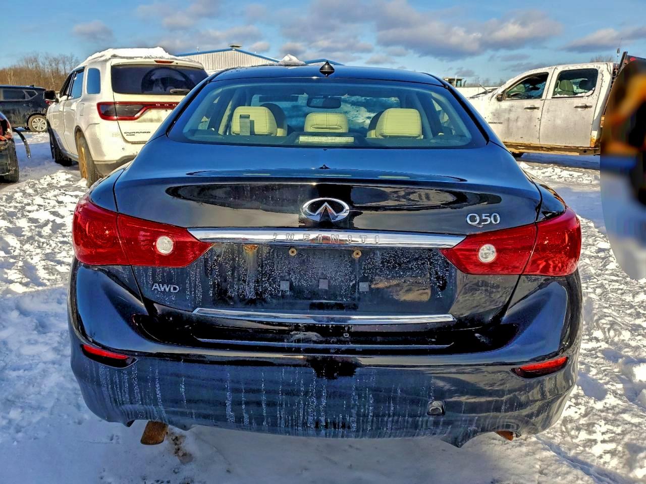 2015 Infiniti Q50 Base VIN: JN1BV7AR4FM398222 Lot: 94950745