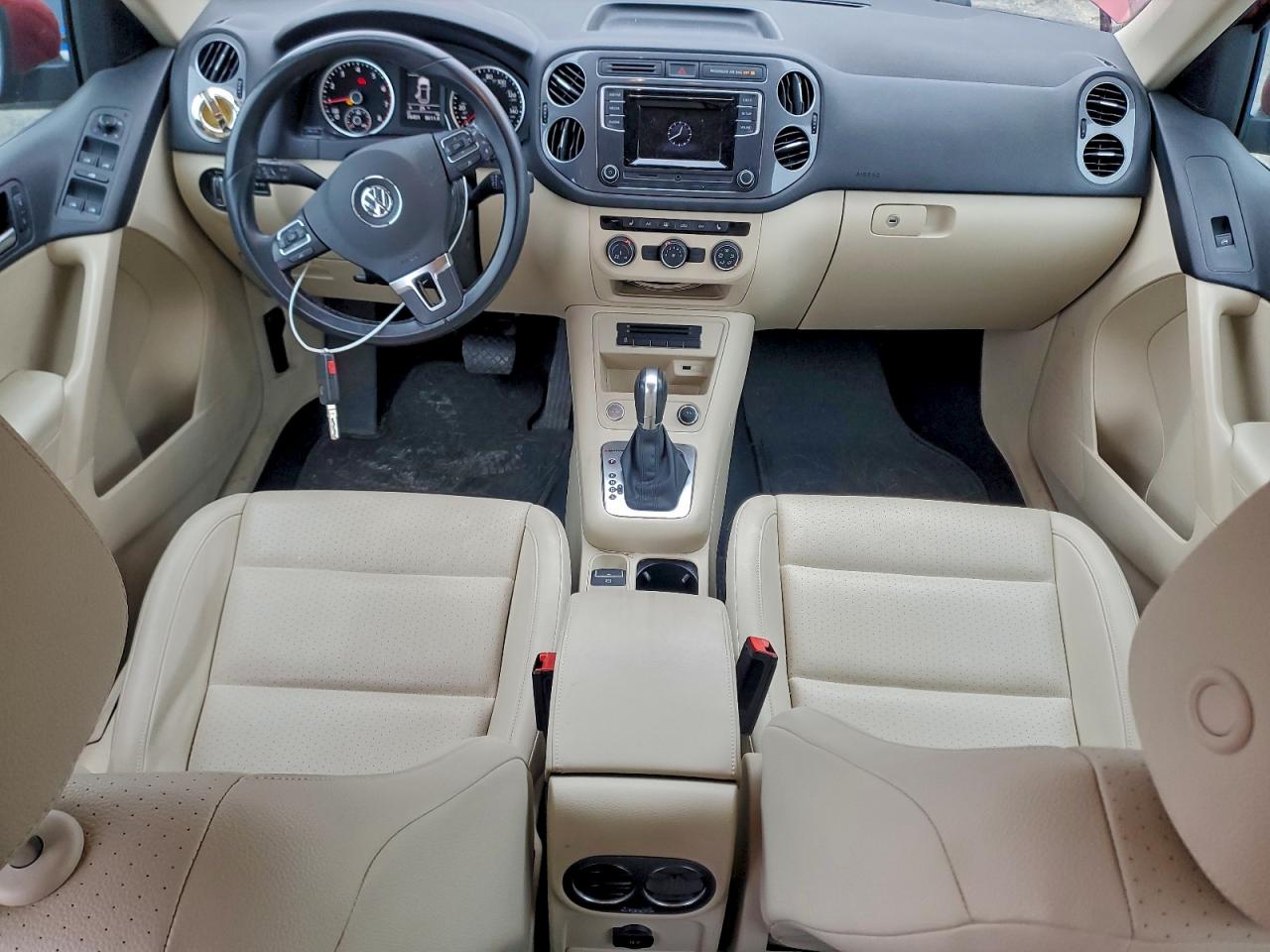 2016 Volkswagen Tiguan S VIN: WVGBV7AX4GW079612 Lot: 95854605