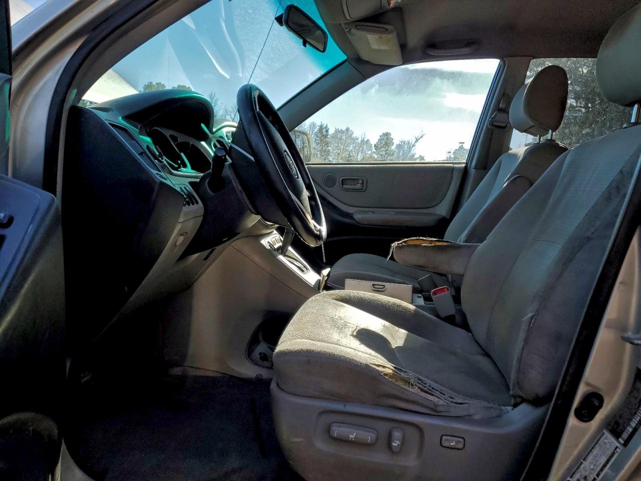 2004 Toyota Highlander Base VIN: JTEGP21A740010166 Lot: 95633385