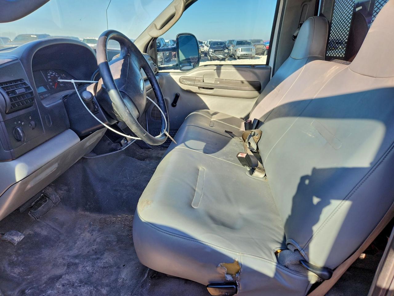 2006 Ford F450 Super Duty Flat Bed Truck VIN: 1FDXF46P36EA86095 Lot: 93677955