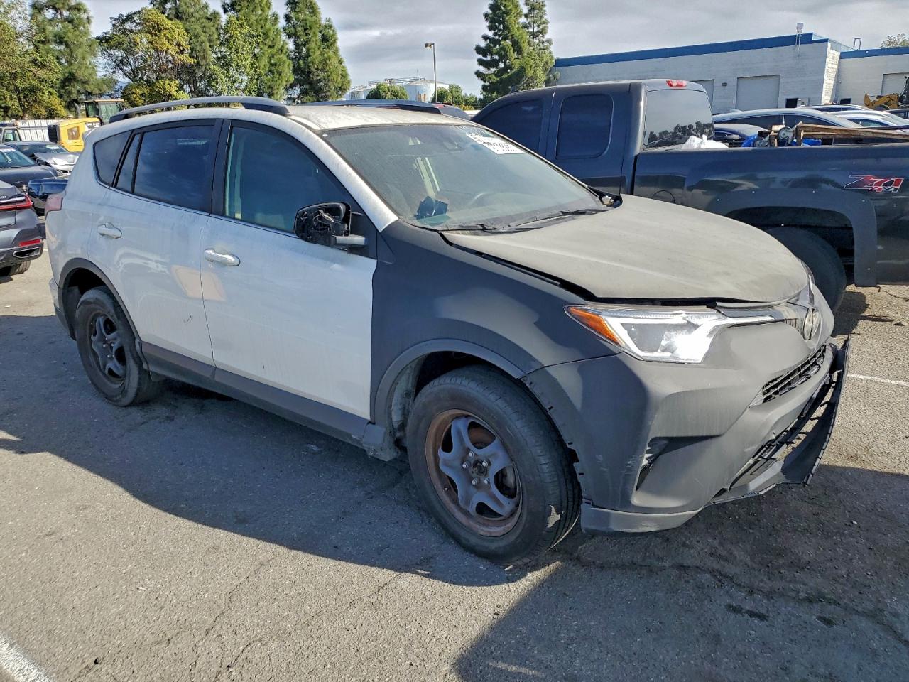 2017 Toyota Rav4 Le VIN: JTMZFREV6HJ129395 Lot: 97035865