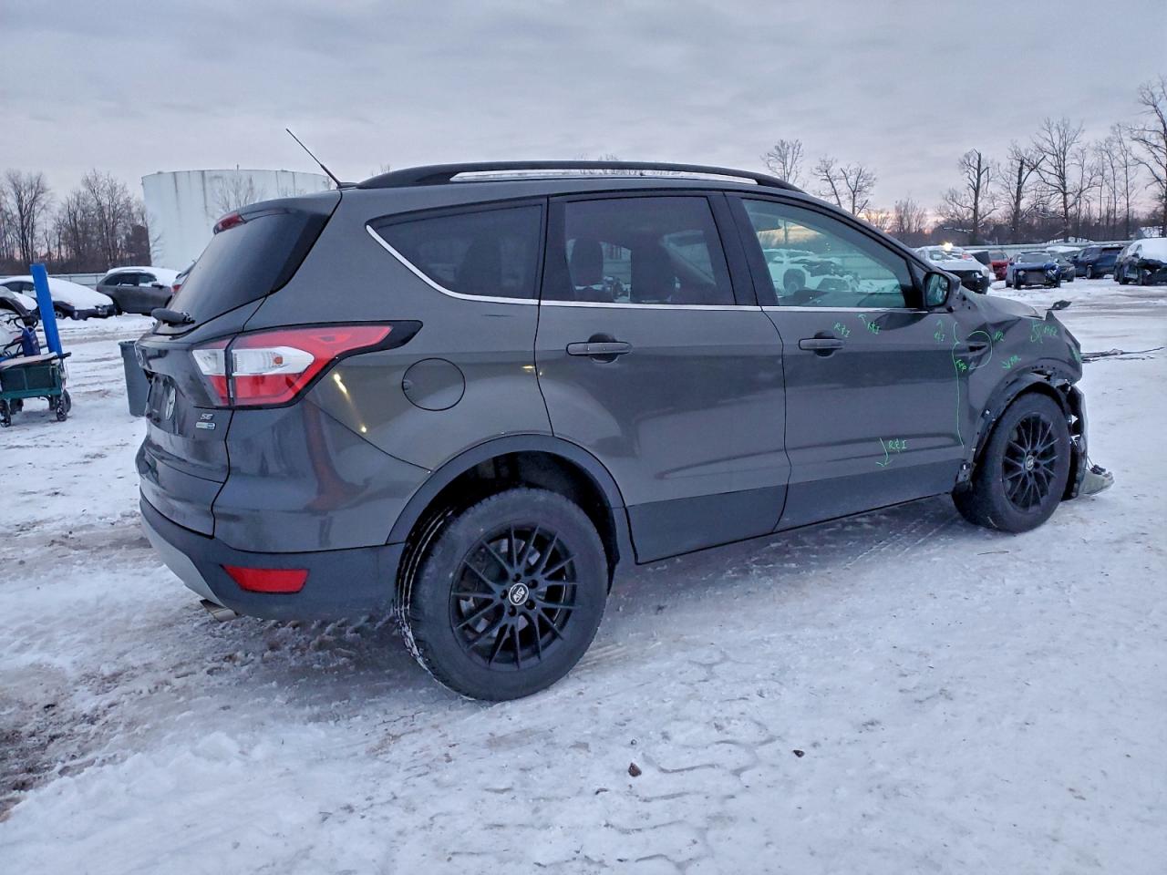 2018 Ford Escape Se VIN: 1FMCU9GD8JUA95279 Lot: 95441125