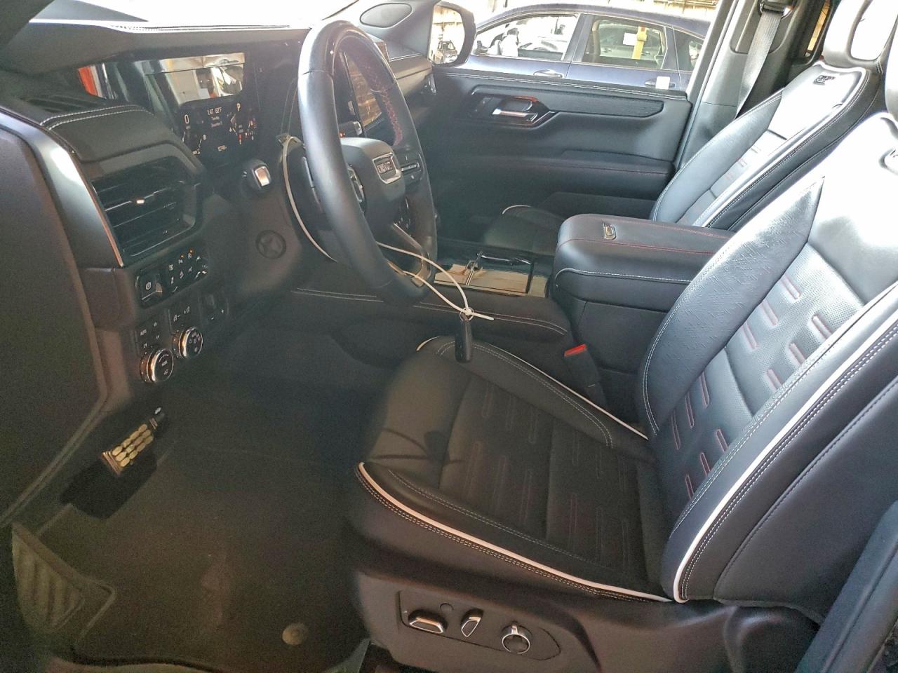 2025 GMC Yukon At4 Ultimate VIN: 1GKS2VRL1SR317057 Lot: 96535225