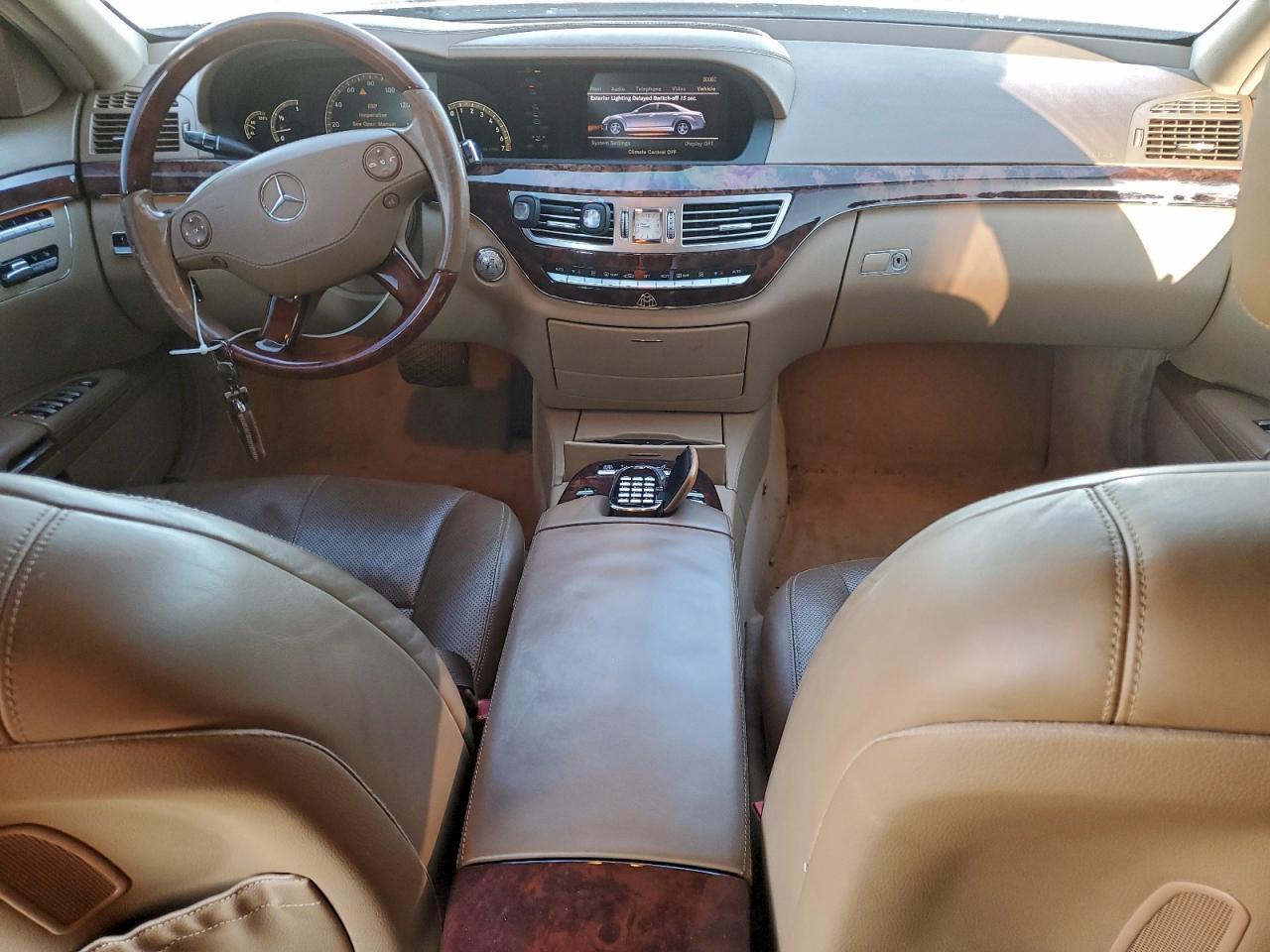 2008 Mercedes-Benz S 550 VIN: WDDNG71X08A215122 Lot: 94490825