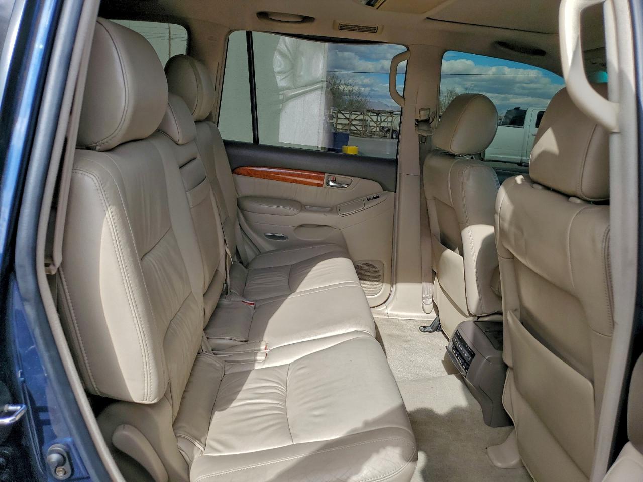 2004 Lexus Gx 470 VIN: JTJBT20X340049687 Lot: 95415555