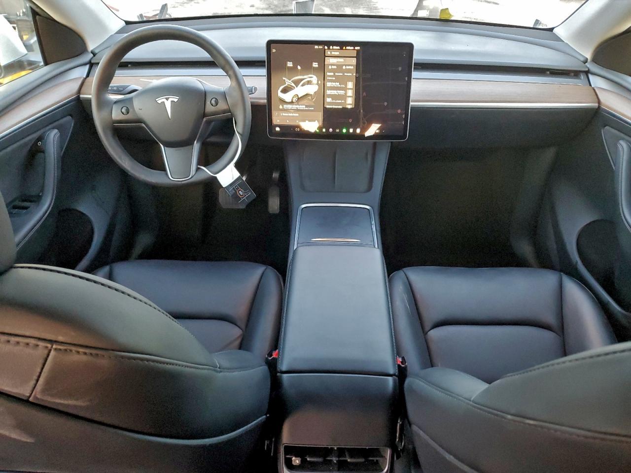 2024 Tesla Model Y VIN: 7SAYGDEE5RF079225 Lot: 94794855