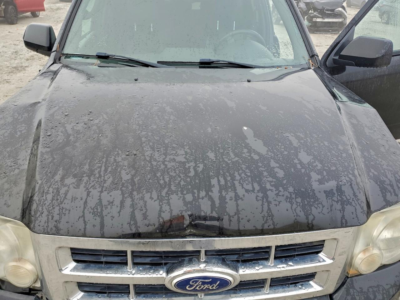 2011 Ford Escape Limited VIN: 1FMCU0EG4BKB57198 Lot: 96462245