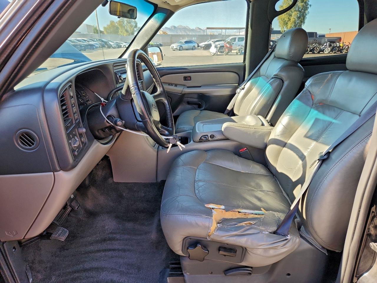 2002 Chevrolet Tahoe K1500 VIN: 1GNEK13Z82R232979 Lot: 96225425